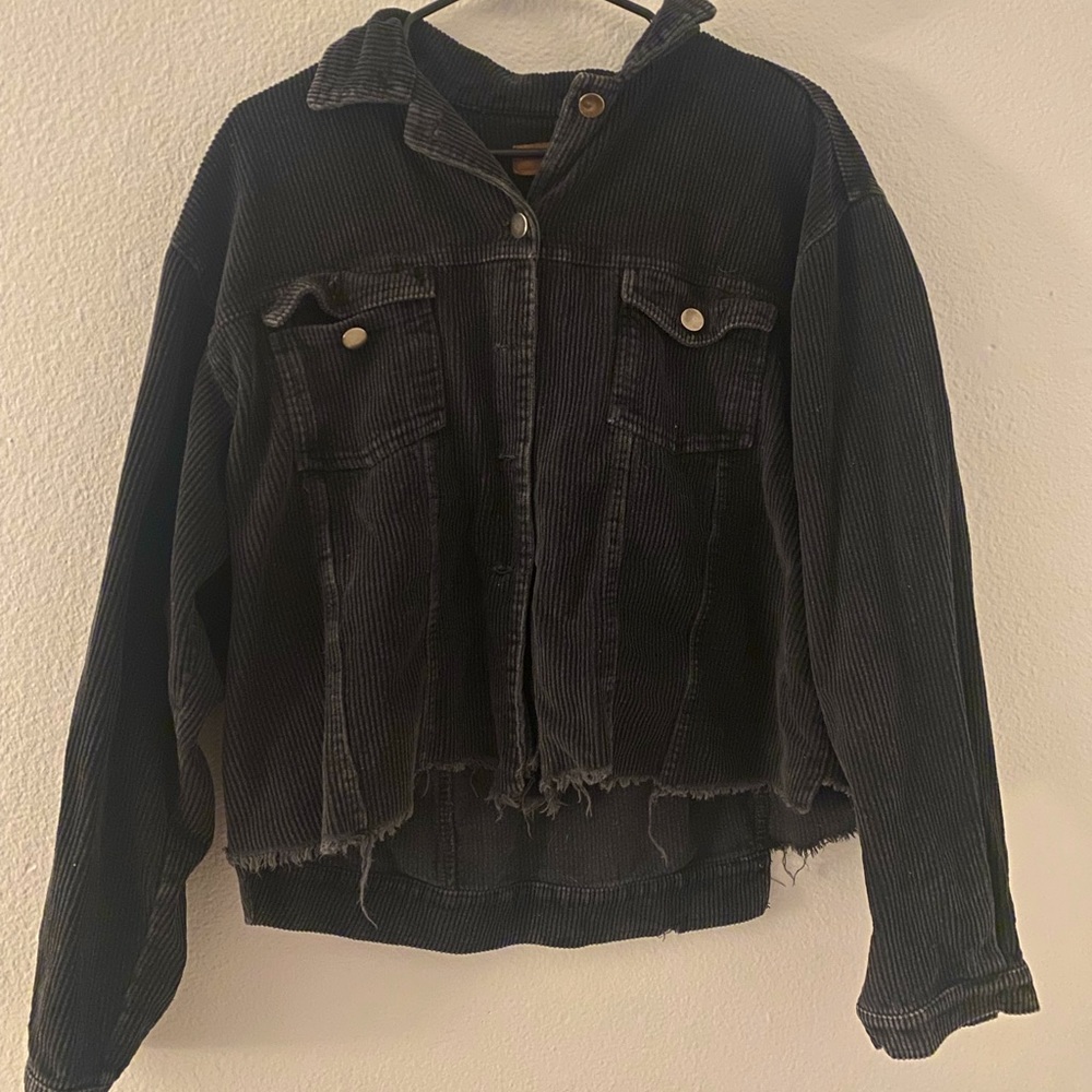 Isabelles Cabinet Cropped, Distressed Black Corduroy Jacket